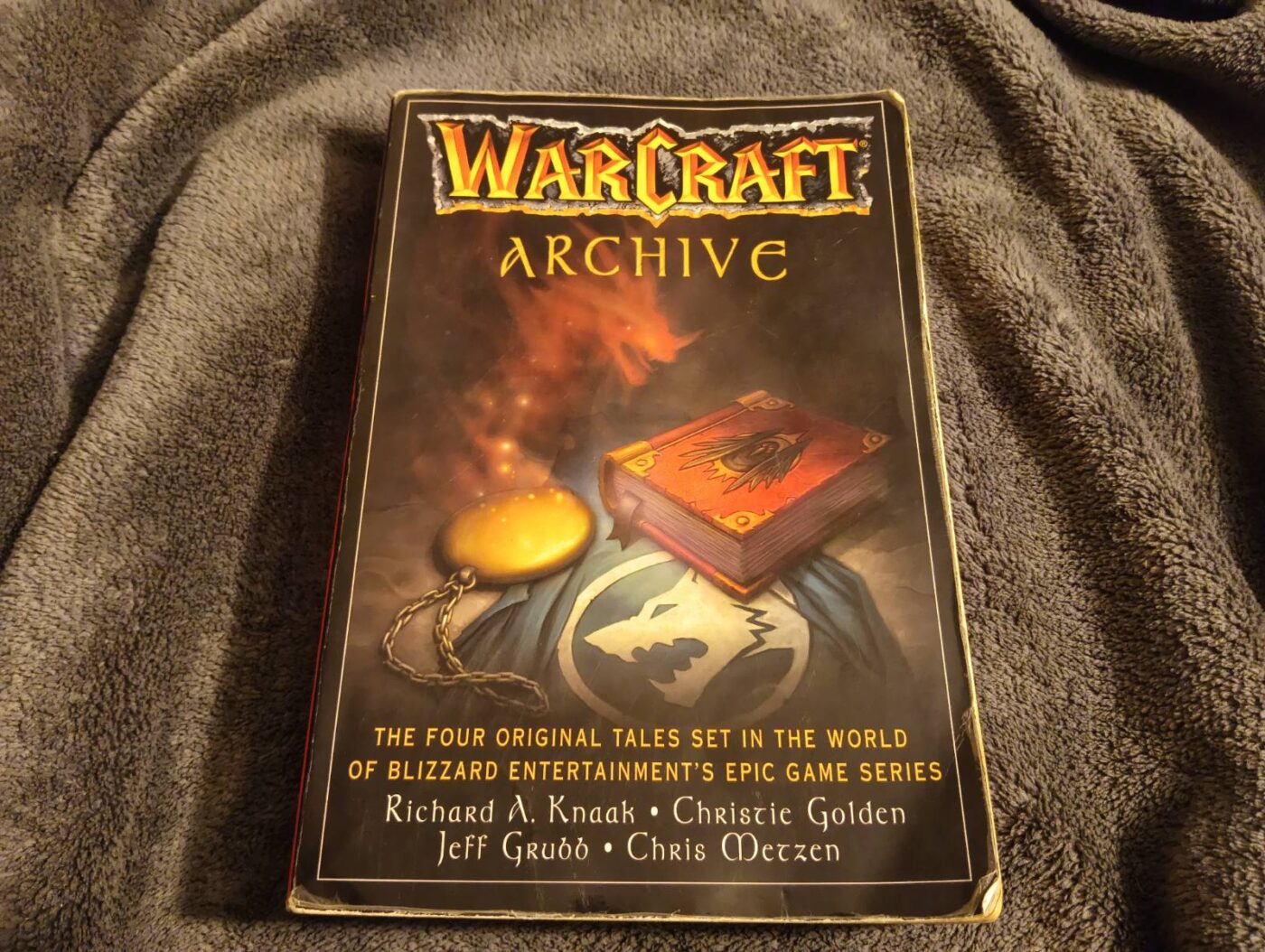 Zdjęcie przedstawiające okładkę książki Warcraft Archive