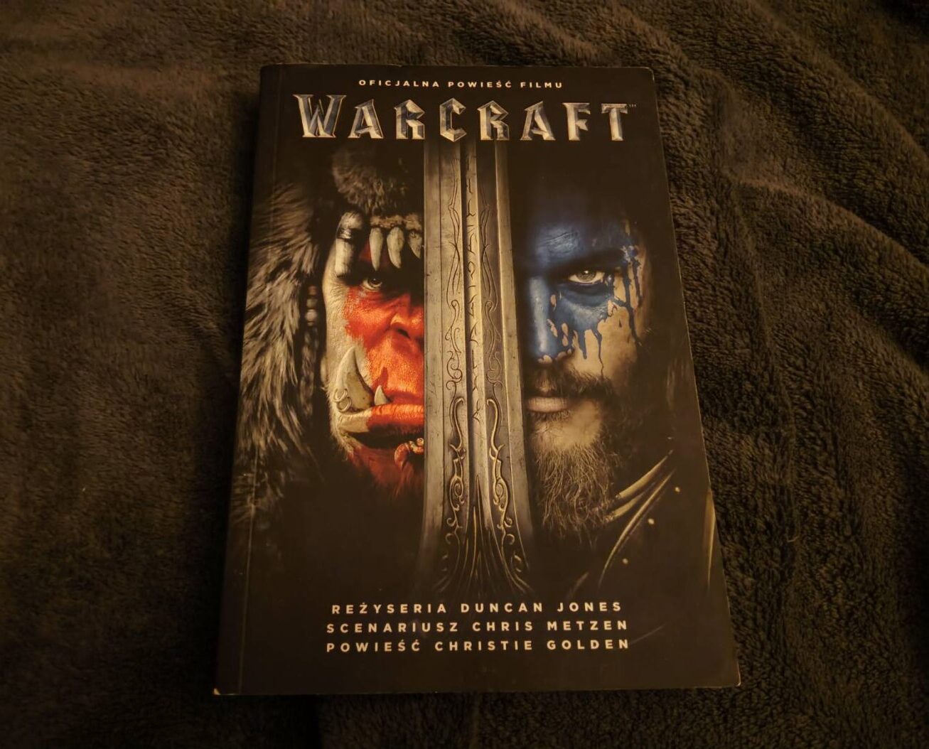 Zdjęcie przedstawiające książkęWarcraft: Oficjalna powieść filmu Warcraft: Początek