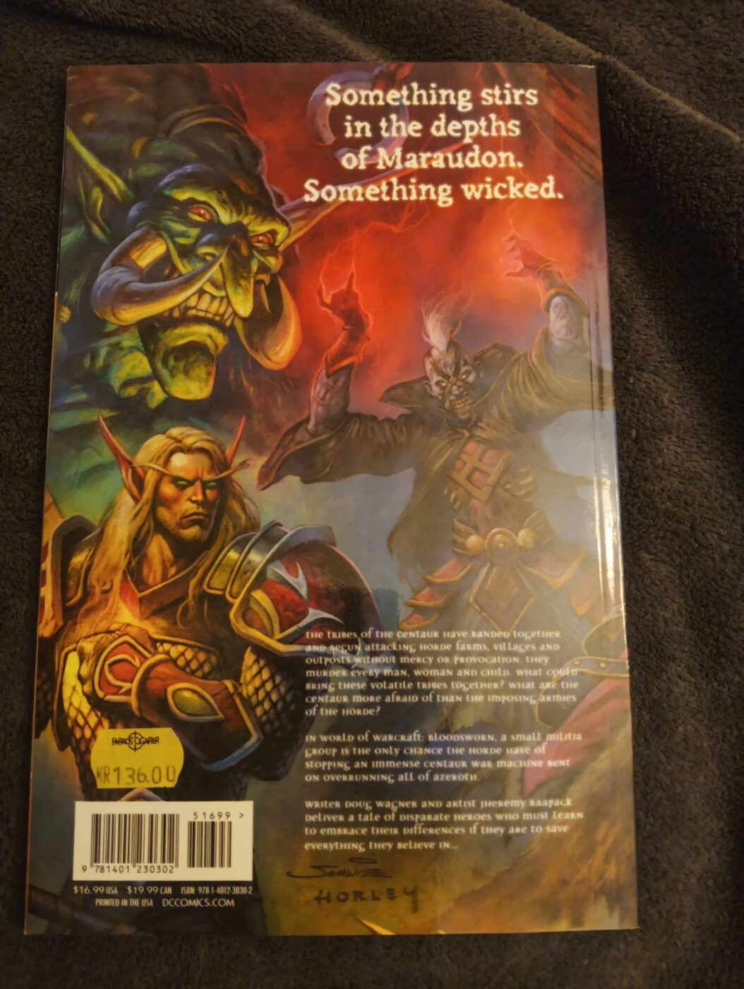 Zdjęcie pokazujące tylną okładkę komiksu Bloodsworn.